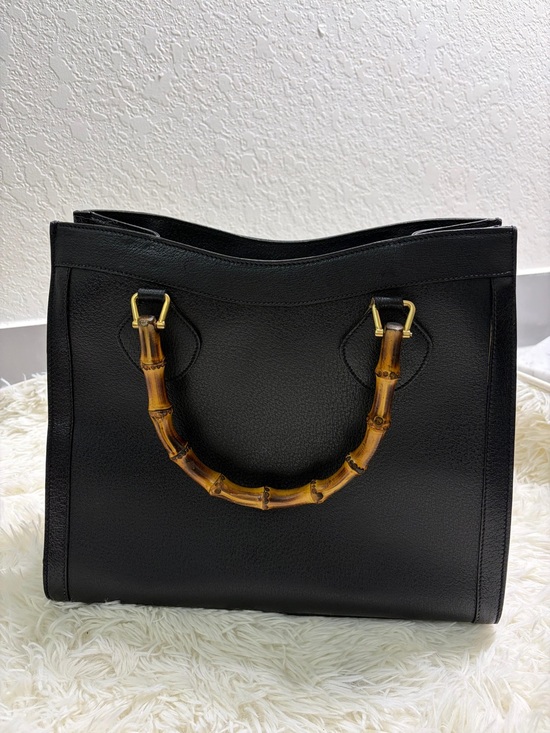 Gucci Handbags - Gucci Diana Leather bamboo tote